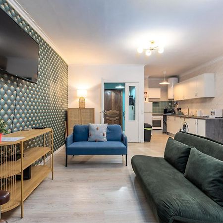 Renov Nov24 Clerigos Premium With Self Check In Apartment Porto Exterior photo