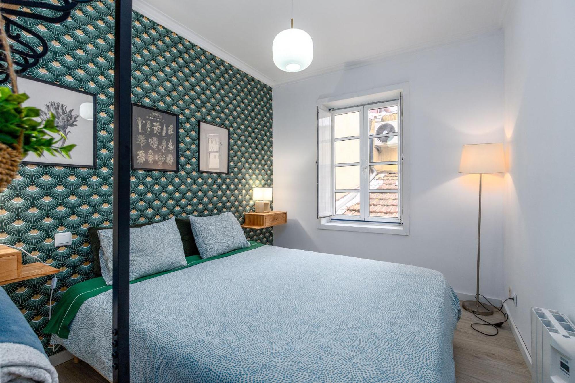 Renov Nov24 Clerigos Premium With Self Check In Apartment Porto Exterior photo